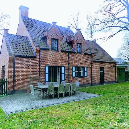 Villa De Ruiter Waasmunster Eksteriør billede