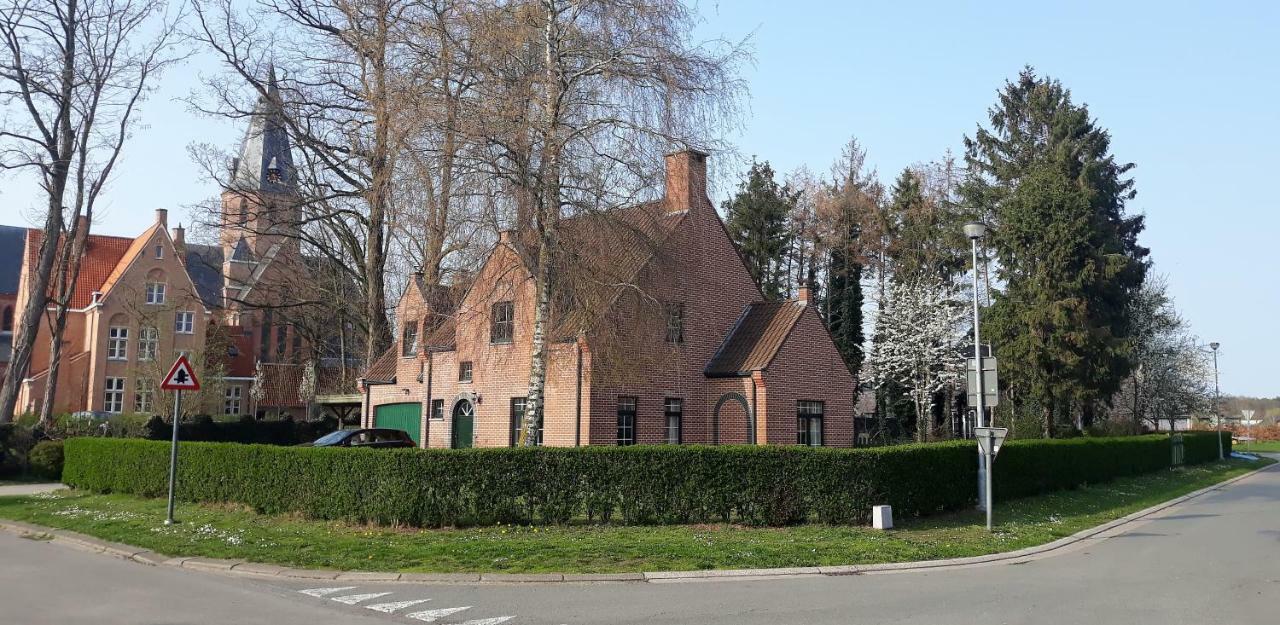 Villa De Ruiter Waasmunster Eksteriør billede